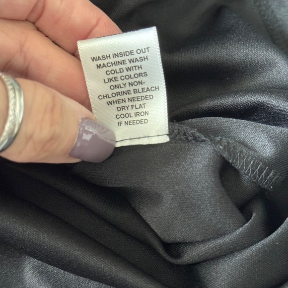 Elle pleated skirt - Picture 8 of 8